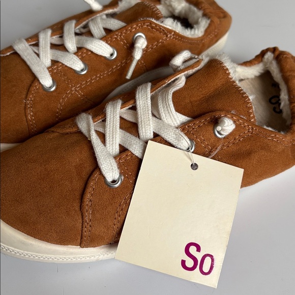 NWT SO Women's Sneakers in Brown and White - Picture 2 of 7